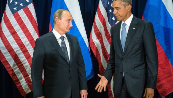 Presidente russo Vladimir Putin se encontra com o presidente norte-americano Barack Obama na 70ª sessão da Assembleia Geral da ONU, 28 de setembro de 2015 - Sputnik Brasil