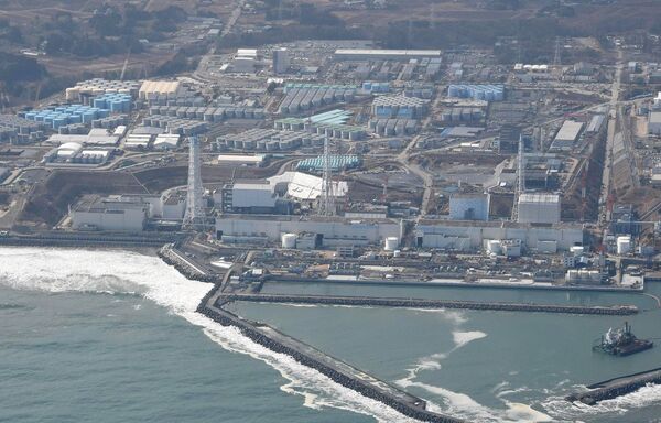 Japão despejará no mar água contaminada de Fukushima - Sputnik Brasil