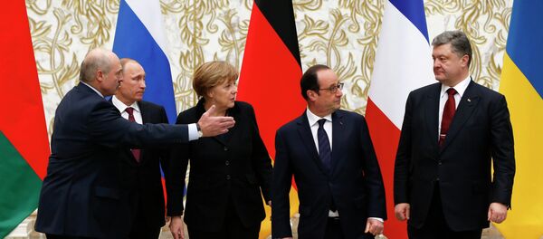 Presidente da Bielorrússia Alexander Lukashenko, Presidente da Rússia Vladimir Putin, Chanceler Alemã Angela Merkel, Presidente da França Francois Hollande e o Presidente da Ucrânia  Pyotr Poroshenko em Minsk - Sputnik Brasil