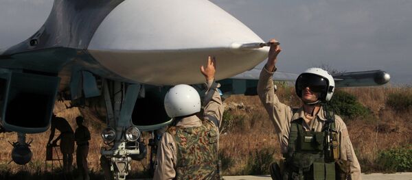 Caça Su-34 e pilotos russos na Síria Caça Su-34 e pilotos russos na Síria - Sputnik Brasil