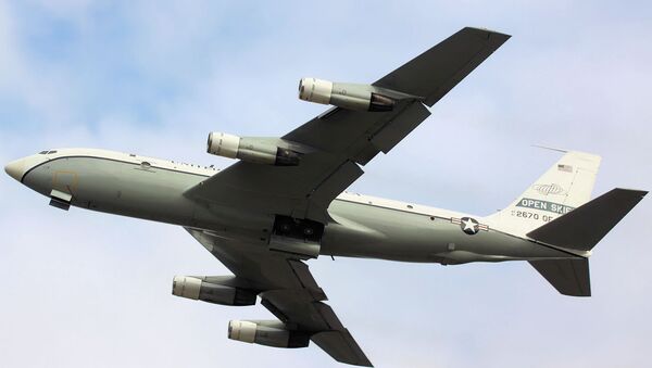 Avião de observação americano OC-135B - Sputnik Brasil