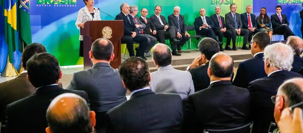 Dilma dá posse a novos ministros para garantir mais equilíbrio à coalização - Sputnik Brasil