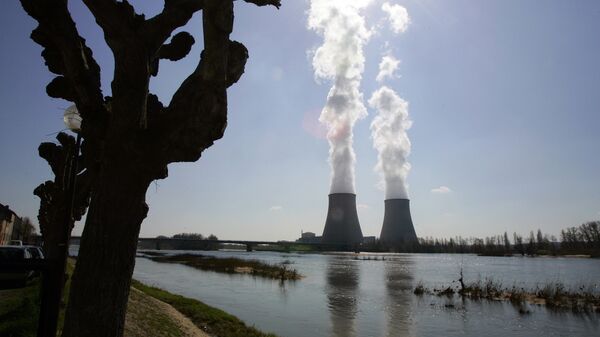 Usina nuclear de Belleville-sur-Loire, na França - Sputnik Brasil