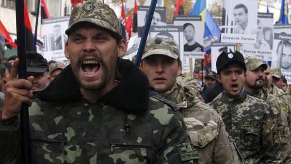 Nacionalistas marcham em Kiev - Sputnik Brasil