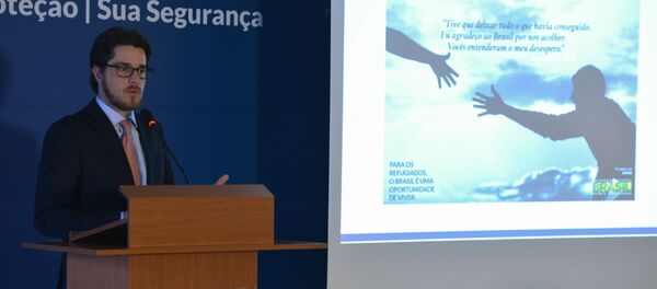 O secretário Nacional de Justiça e presidente do Conare, Beto Vasconcelos, fala sobre o início da campanha de enfrentamento à xenofobia e à intolerância no Brasil - Sputnik Brasil