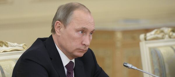 Presidente russo Vladimir Putin durante a sua visita ao Cazaquistão, 15 de outubro de 2015 - Sputnik Brasil