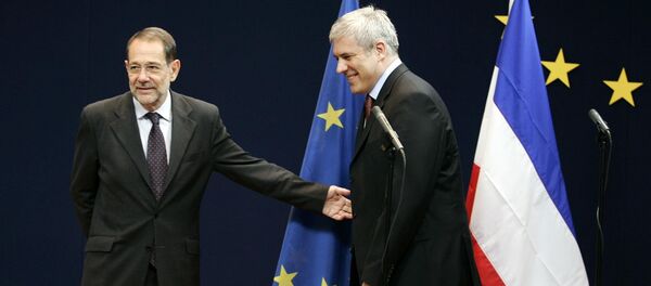 Ex-presidente da Sérvia Boris Tadic (a direita) e ex-chefe da Política Externa da União Europeia Javier Solana - Sputnik Brasil