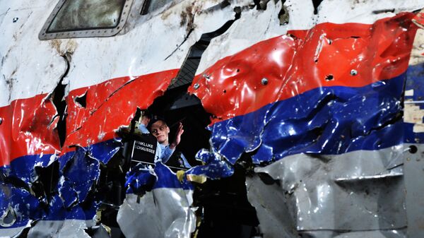 Parte reconstruída do Boeing 777 da Malaysia Airlines (voo MH17) que foi abatido em 2014 no leste ucraniano - Sputnik Brasil