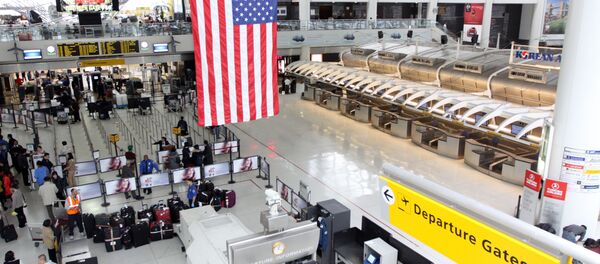 Aeroporto JFK nos EUA - Sputnik Brasil