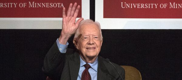 Former President Jimmy Carter waves after participating in a tribute to former Vice President Walter Mondale in Washington, Tuesday, Oct. 20, 2015. Former President Jimmy Carter waves after participating in a tribute to former Vice President Walter Mondale in Washington, Tuesday, Oct. 20, 2015. - Sputnik Brasil