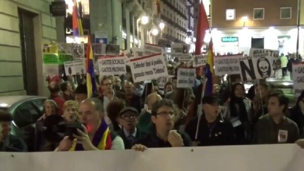 Manifestantes anti-OTAN em Madri - Sputnik Brasil