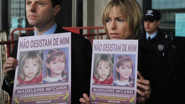 Gerry e Kate McCann, pais da menina Madeleine McCann, desaparecida em 2007 durante férias com a família em Portugal - Sputnik Brasil
