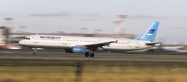 Airbus A321 da companhia aérea Kogalymavia - Sputnik Brasil