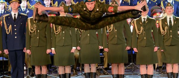 Coro do Exército Russo durante Olimpíadas em Sochi em 2014 - Sputnik Brasil