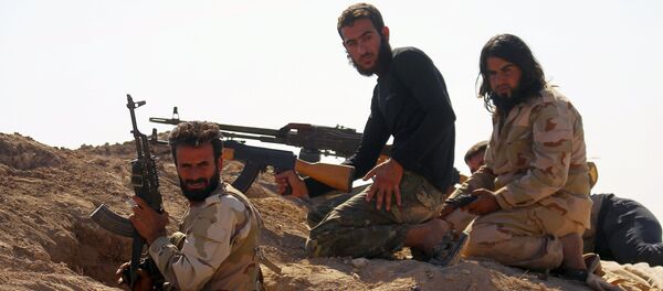 Militantes rebeldes da oposição síria - Sputnik Brasil