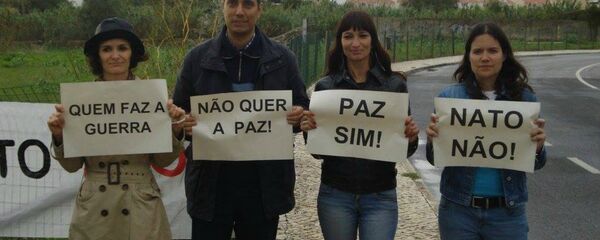 Manifestação contra OTAN em Portugal - Sputnik Brasil