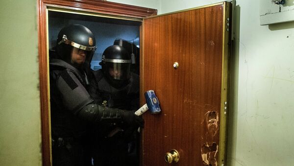 Polícia epanhola, em Madrid - Sputnik Brasil