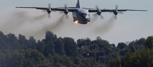Um An-12 russo (foto de arquivo) - Sputnik Brasil