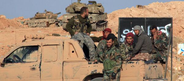 Forças a favor do governo na Síria em Aleppo Forças a favor do governo na Síria em Aleppo - Sputnik Brasil