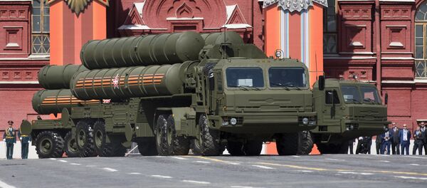 Sistemas russos de DAM S-400 durante a Parada da Vitória, 9 de maio, 2015 - Sputnik Brasil