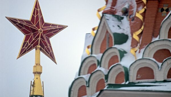 Kremlin de Moscou - Estrela da Torre Spasskaya - Sputnik Brasil