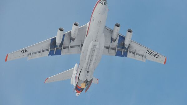 Avião russo Il-76 - Sputnik Brasil