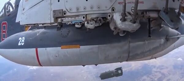 Aeronave russa em missão para destruir alvos do Estado Islâmico na Síria - Sputnik Brasil