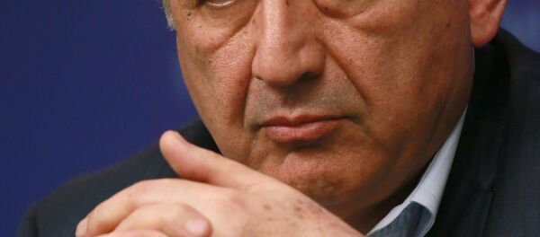 Qadri Jamil durante uma coletiva de imprensa Qadri Jamil durante uma coletiva de imprensa - Sputnik Brasil