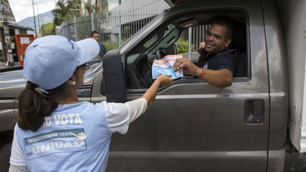 Os venezuelanos estão em campanha para a disputa por uma vaga na Assembleia Nacional. - Sputnik Brasil