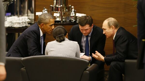Barack Obama conversa com Vladimir Putin antes da sessão de abertura da Cúpula do G-20 em Antália - Sputnik Brasil