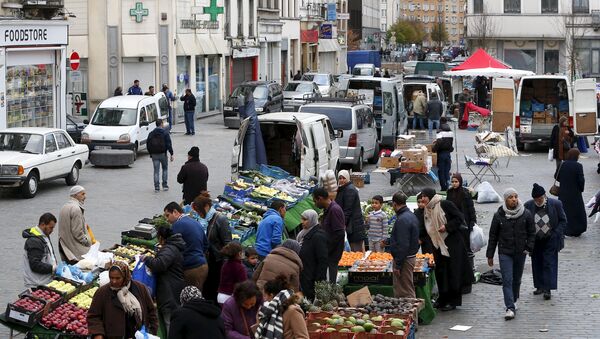 O bairro superlotado de Molenbeek na cidade belga de Bruxelas - Sputnik Brasil