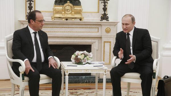 Presidente de Francia, François Hollande y presidente de Rusia, Vladímir Putin - Sputnik Brasil