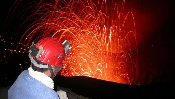 Vulcão Yasur em Vanuatu - Sputnik Brasil