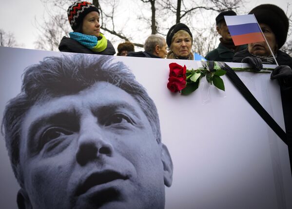 Marcha fúnebre em memória do político de oposição Nemtsov - Sputnik Brasil