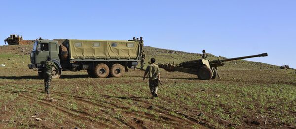 Soldados do exército sírio no monte Fátima, na província de Deraa, em março de 2015. Foto de arquivo - Sputnik Brasil