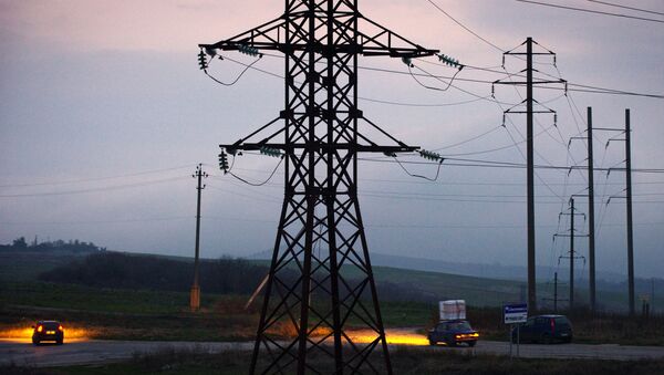 Linha elétrica de alta tensão apagada em Simferopol (imagem referencial) - Sputnik Brasil