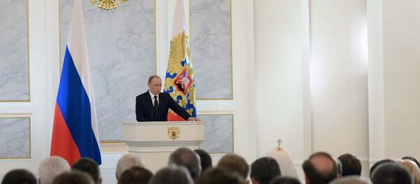 Vladimir Putin durante Mensagem à Assembleia Federal - Sputnik Brasil