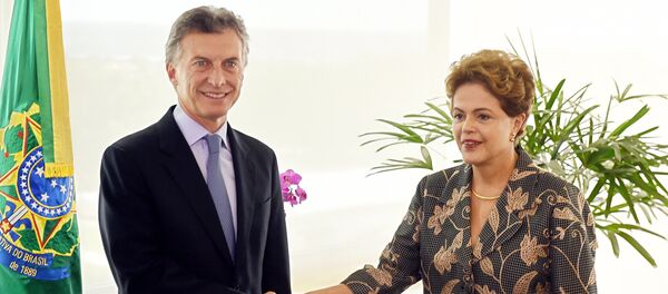 Argentina’s president-elect Mauricio Macri and Brazilian President Dilma Rousseff - Sputnik Brasil