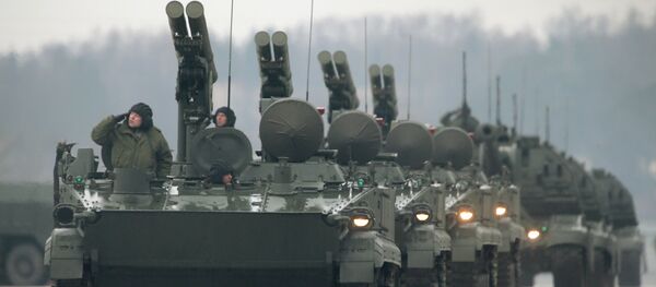 Sistema russo de mísseis guiados antitanque Khrizantema-S - Sputnik Brasil