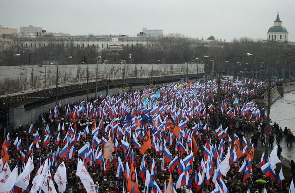 Marcha fúnebre em memória do político de oposição Nemtsov - Sputnik Brasil