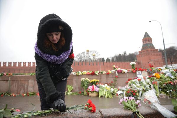 Marcha fúnebre em memória do político de oposição Nemtsov - Sputnik Brasil