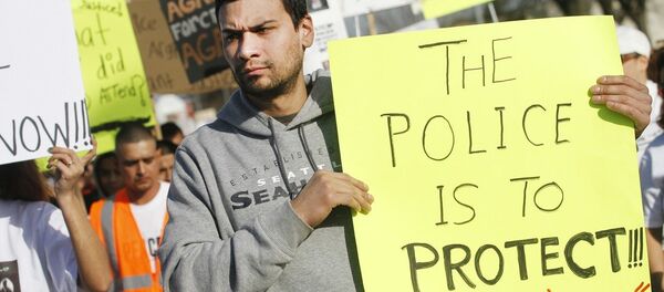 Protesto contra violência policial - Sputnik Brasil