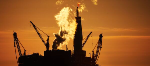 Plataforma russa de petróleo Prirazlomnaya - Sputnik Brasil