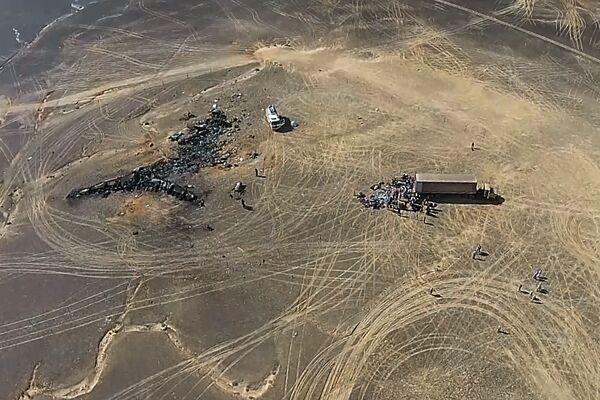 Operação de resgate no local da queda do avião russo - Sputnik Brasil