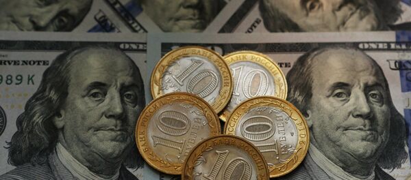 Dólar e rublo - Sputnik Brasil