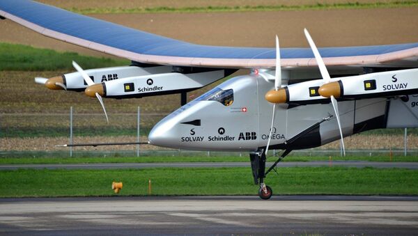 Solar Impulse 2 - avião movido a energia solar - Sputnik Brasil
