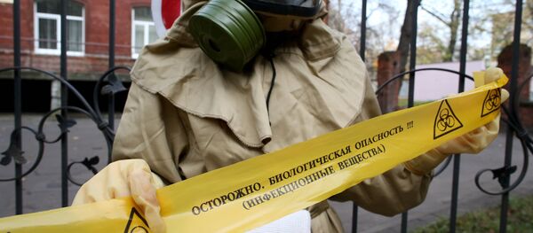 Pessoal médico de Kaliningrado treina ações contra ebola - Sputnik Brasil