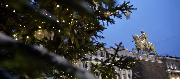 Árvore de Natal no centro de Moscou - Sputnik Brasil
