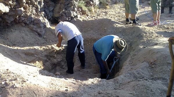 Arqueólogos (foto de arquivo) - Sputnik Brasil