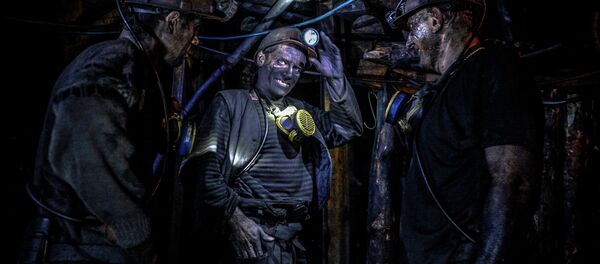 Mina Glubokaya em Shakhtyorsk, Donbass - Sputnik Brasil